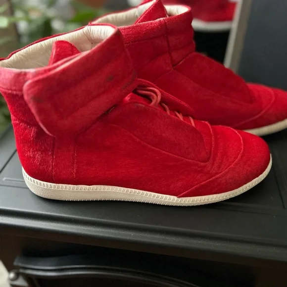 Maison Martin Margiela Red High-Top Sneakers - Picture 1 of 4